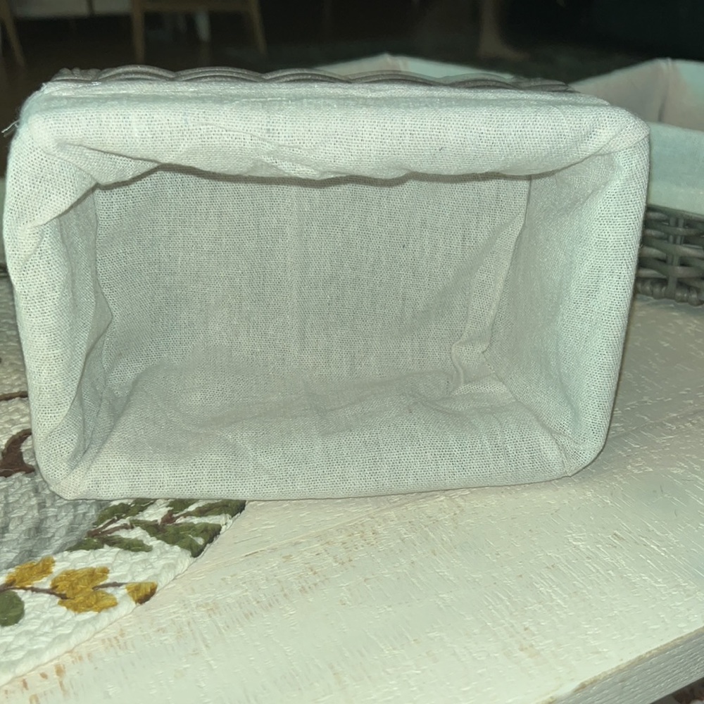 4!! All fit into one easy way to mail! So many uses~ 4 great matching baskets! - Picture 7 of 9